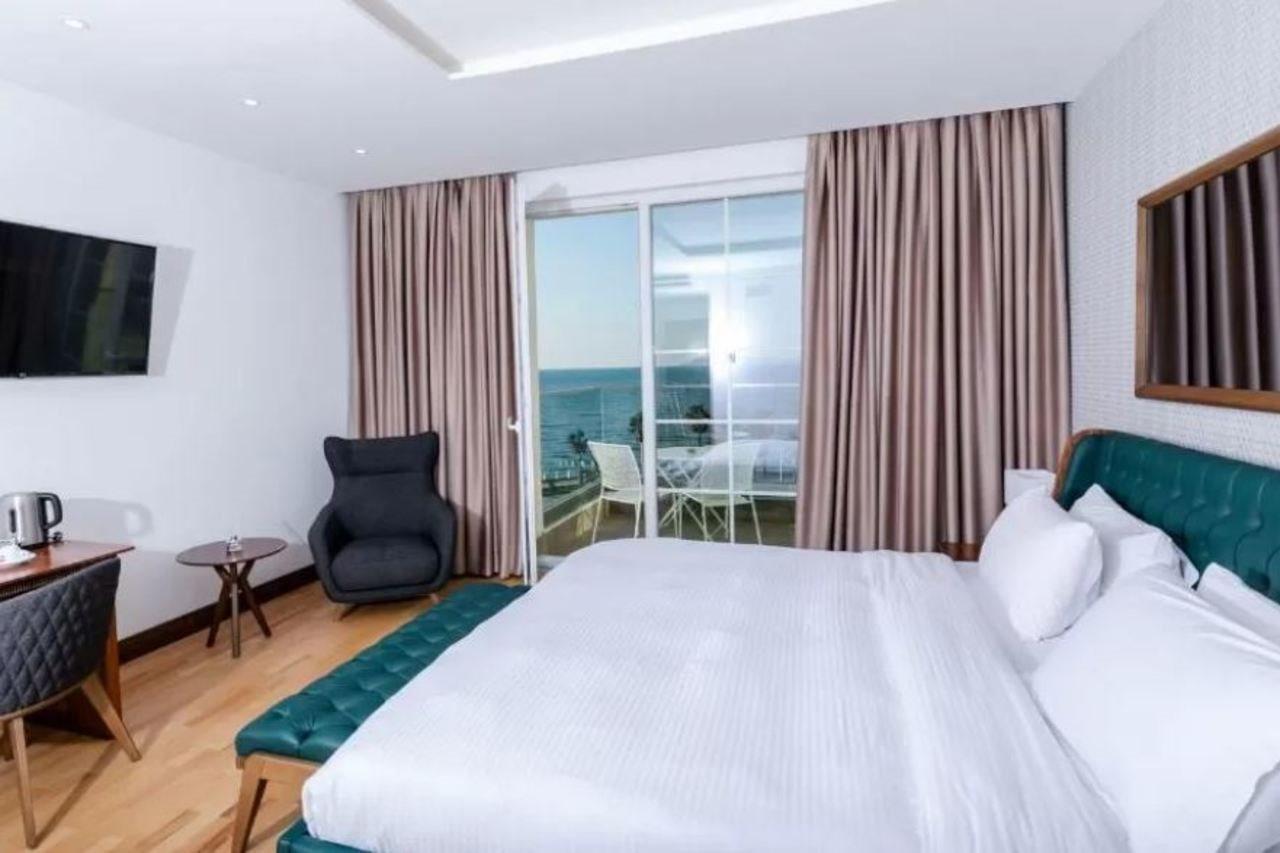 Prestige Resort Durres Qerret Екстериор снимка