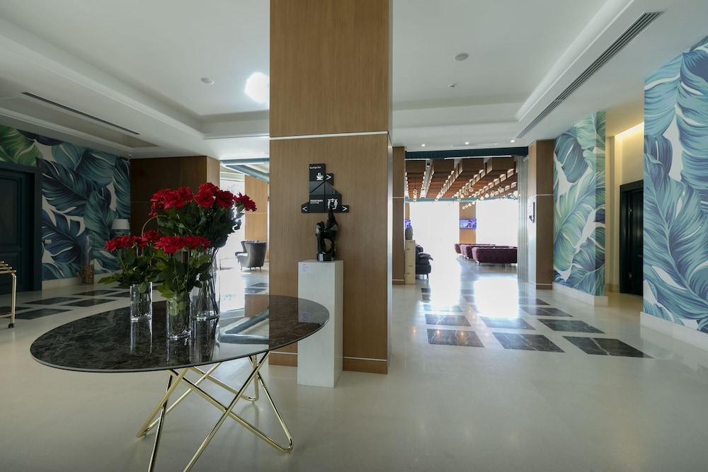 Prestige Resort Durres Qerret Екстериор снимка